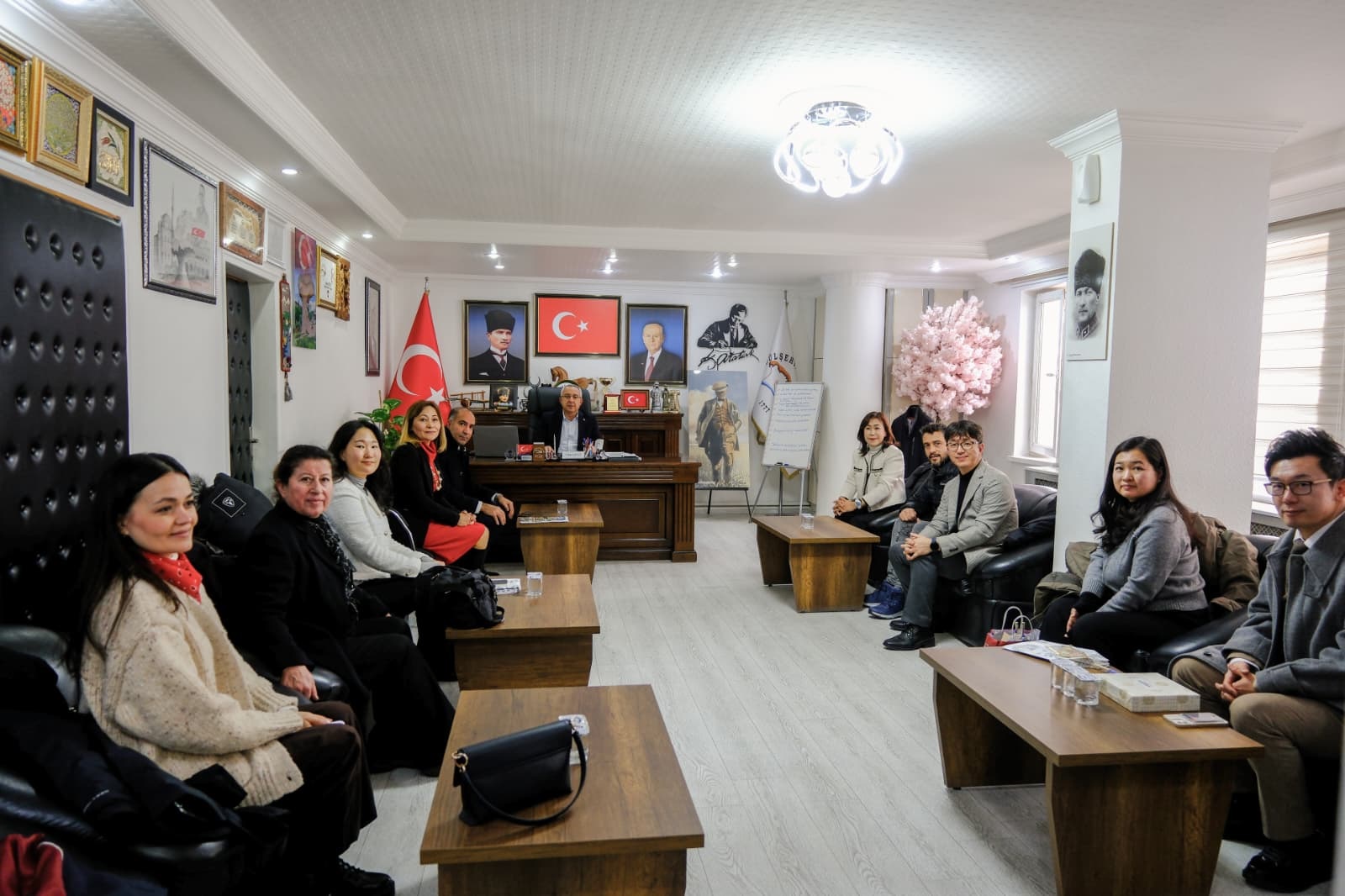  Eğitimde uluslararası iş birliklerini güçlendiren bu anlamlı ziyaret için misafirlerimize teşekkür ediyoruz.