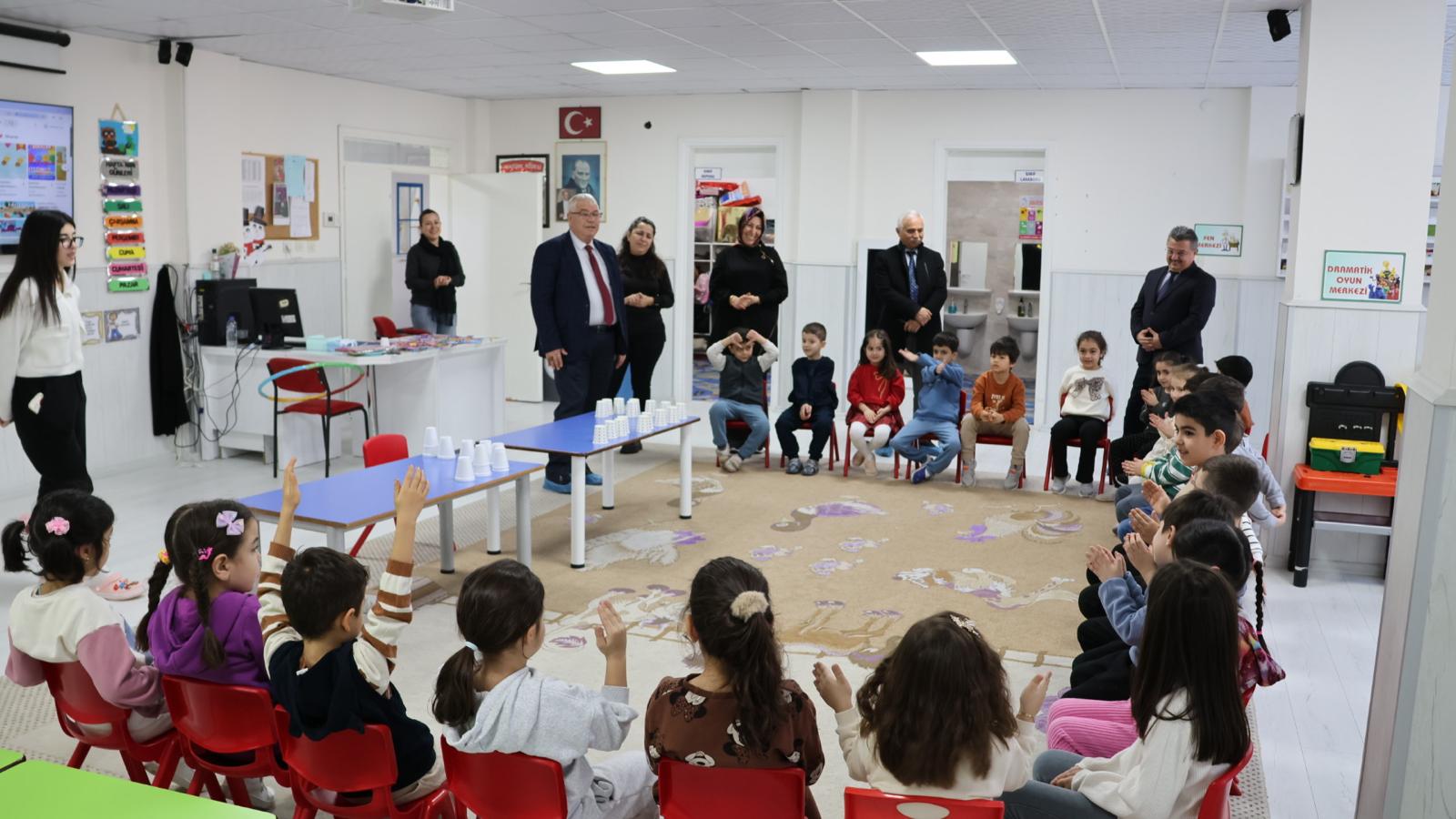 Yeni Yılın İlk Ders Gününde Minik Öğrencilerimizin Öğrenme Heyecanına Eşlik Ettik