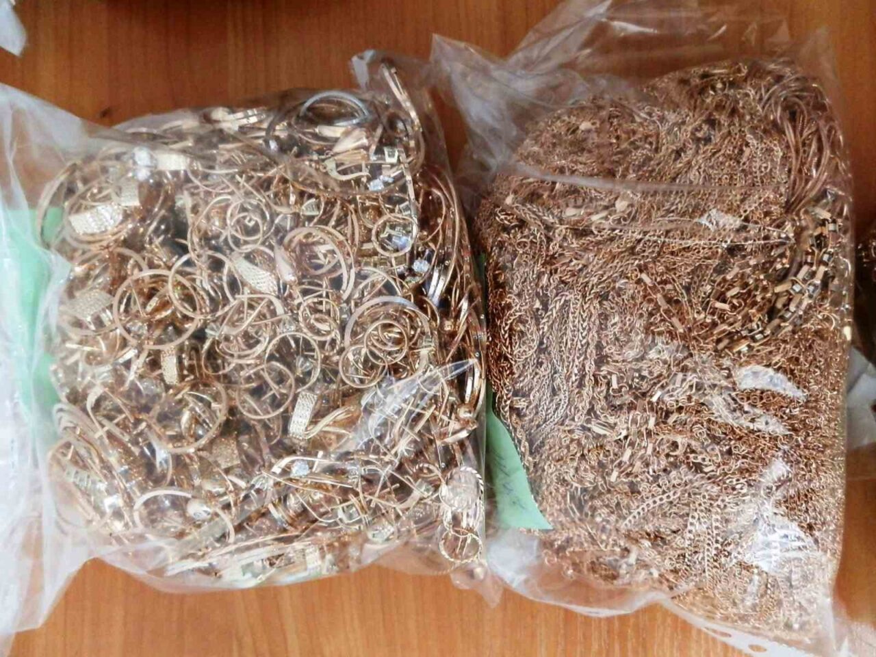 Bulgar gümrüğü, Türk plakalı otobüste 150 bin euro değerinde altın ele geçirdi