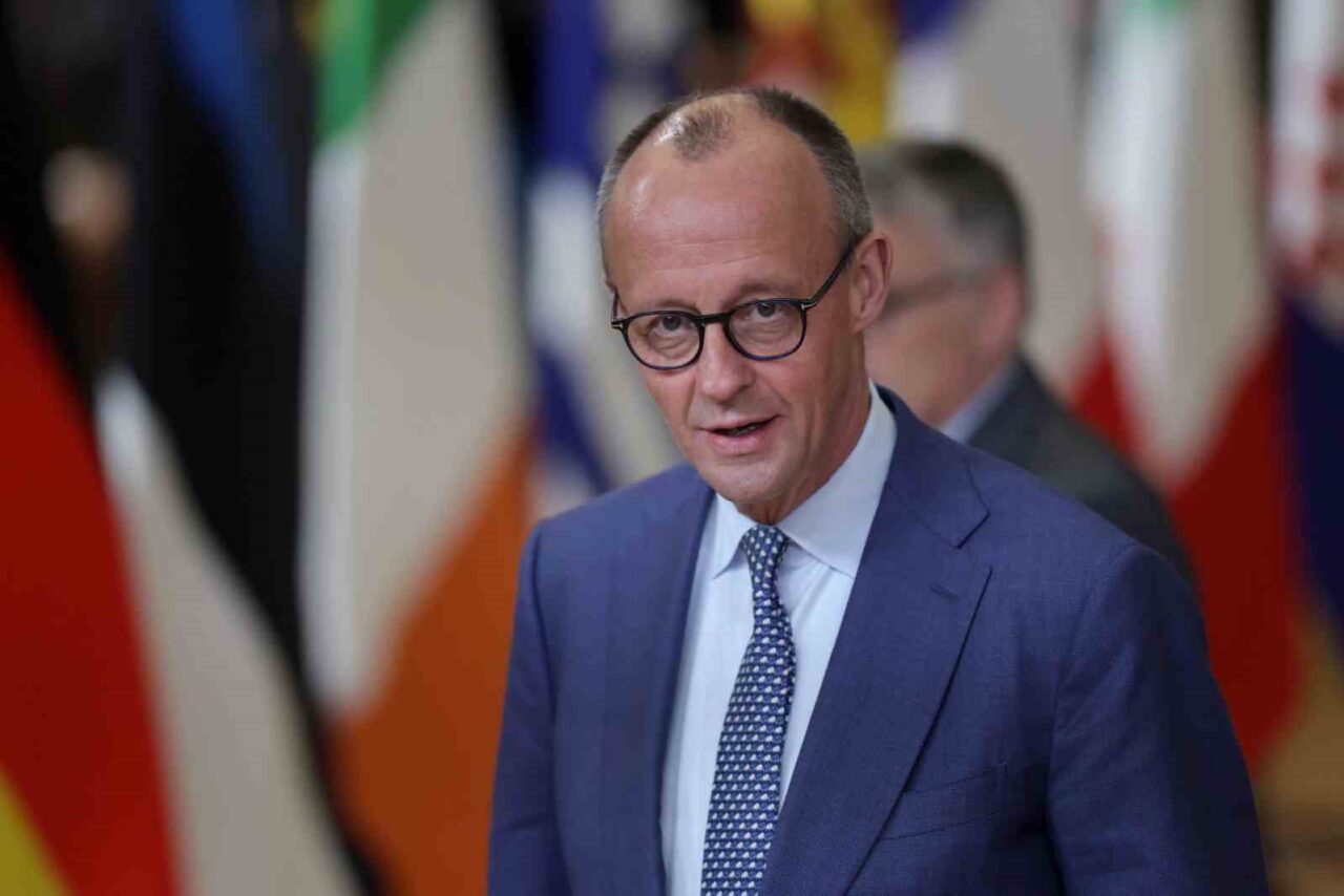 Danimarka Başbakanı Frederiksen: “(Grönland) Kırmızı çizgilerimiz tartışmaya açık değil”