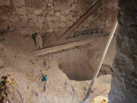 Kaçak kazı yaparken suçüstü yakalandılar