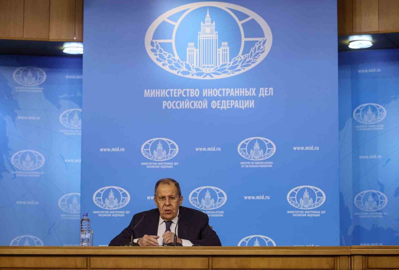 Lavrov: “ABD, Rusya ve Çin’in Grönland’ı ele geçirme planı olmadığını çok iyi biliyor”