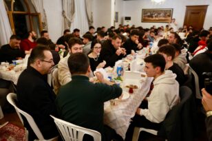 Nevşehir Belediyesi Başkanlık Makamını Sahur Sofrasına Çevirdik