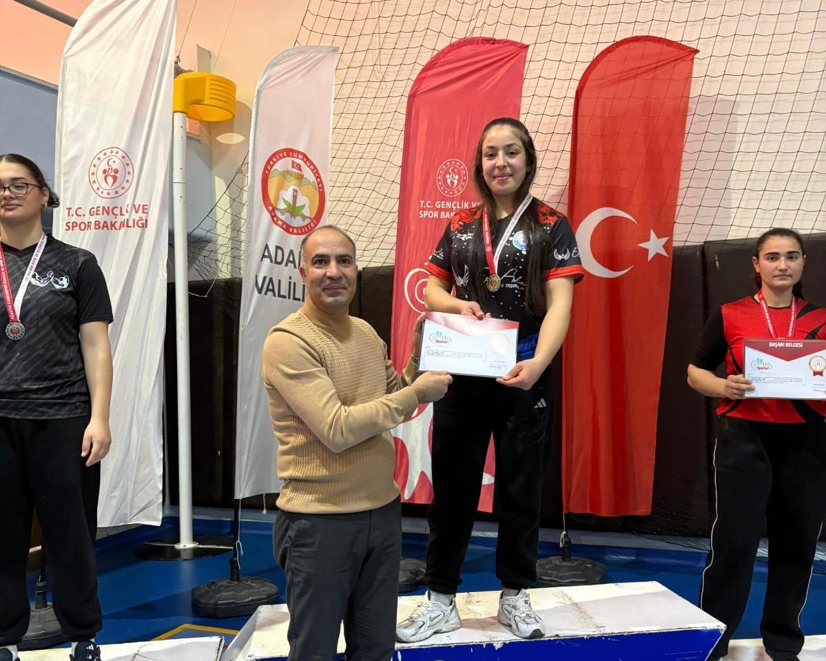 Nevşehirli Öğrenciler Adana’da Türkiye Bilek Güreşi Şampiyonasında Büyük Başarı Elde Etti