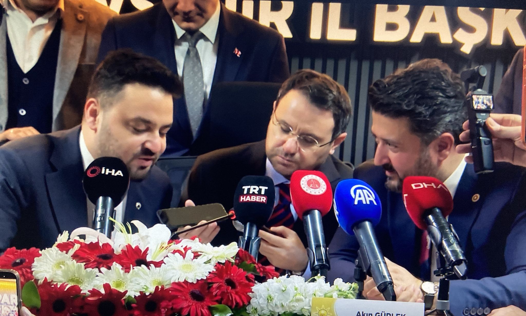 CUMHURBAŞKANI ERDOĞAN’DAN, BAKAN GÜRLEK’İN KATILDIĞI TOPLANTIYA SÜRPRİZ TELEFON