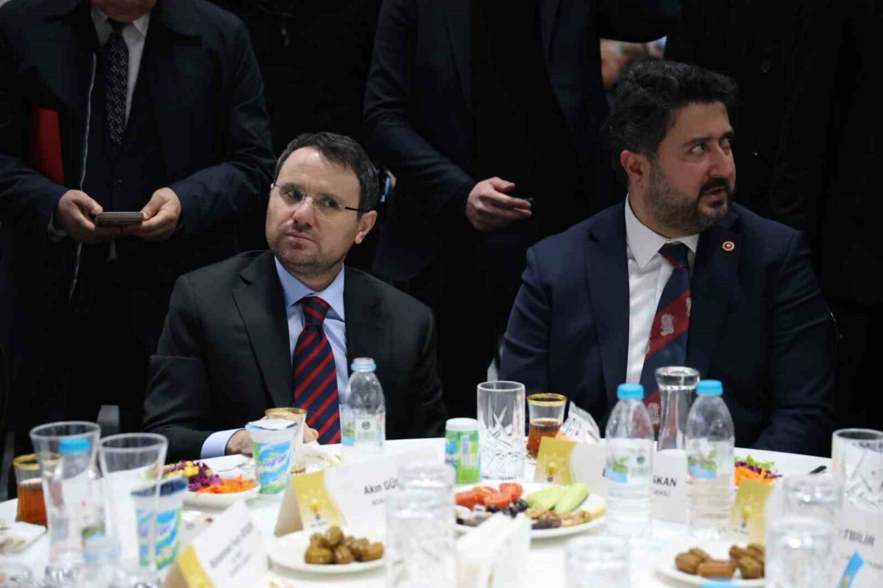 Adalet Bakanı Gürlek: “Türkiye artık kendisine biçilen gömleğe sığmıyor, artık yeni anayasaya ihtiyacımız var”