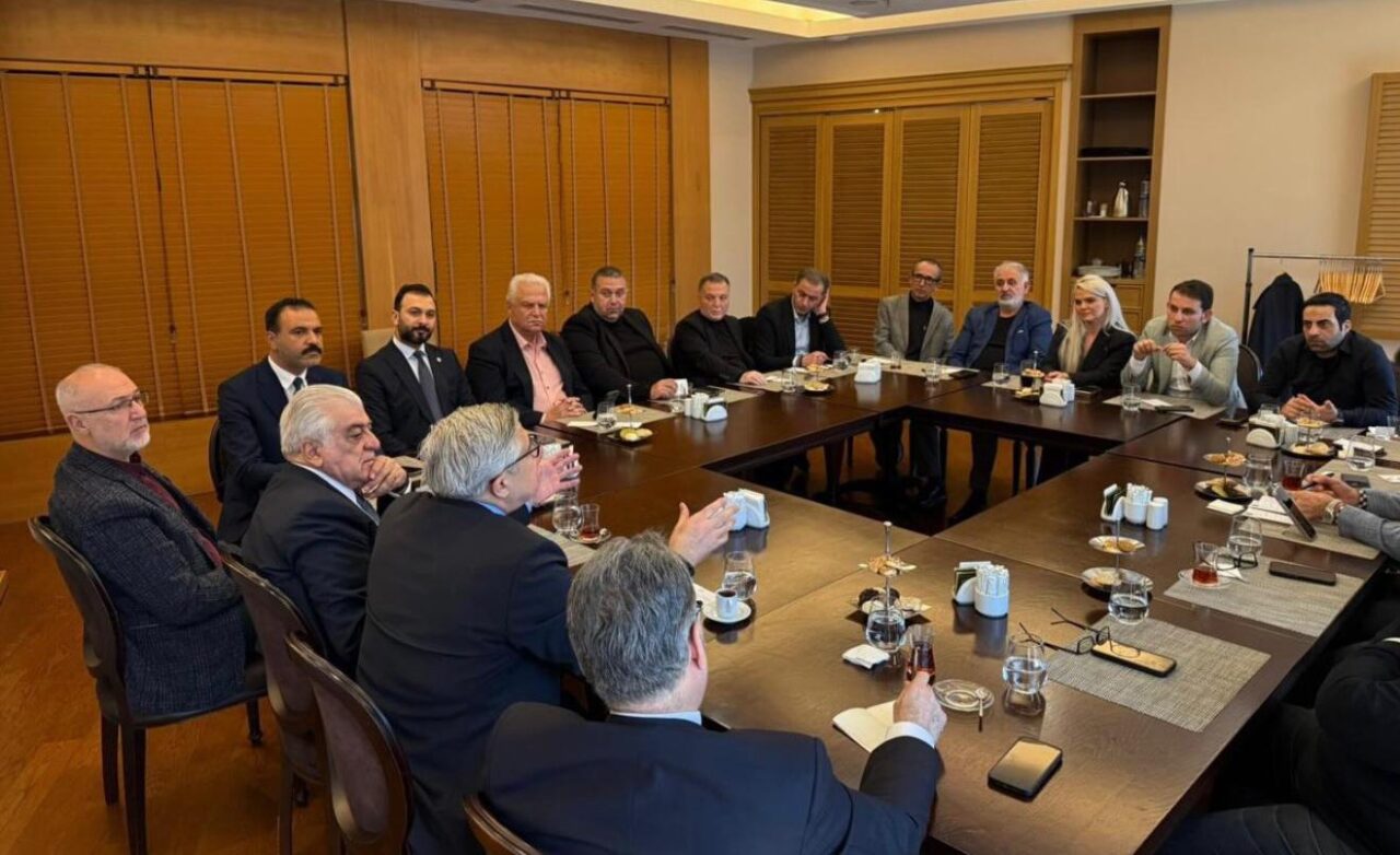 AK Parti heyeti KKTC basını ile buluştu