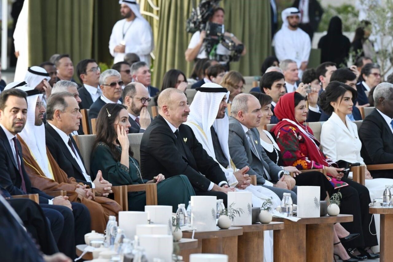 Aliyev ve Paşinyan’a Abu Dabi’de “2026 Zayed İnsan Kardeşliği Ödülü”