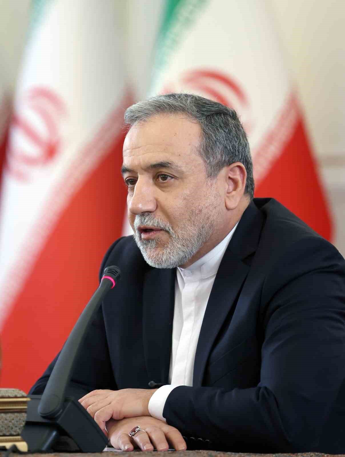 Arakçi: “(ABD ile) Benzeri görülmemiş bir anlaşmaya varmak için tarihi bir fırsata sahibiz”