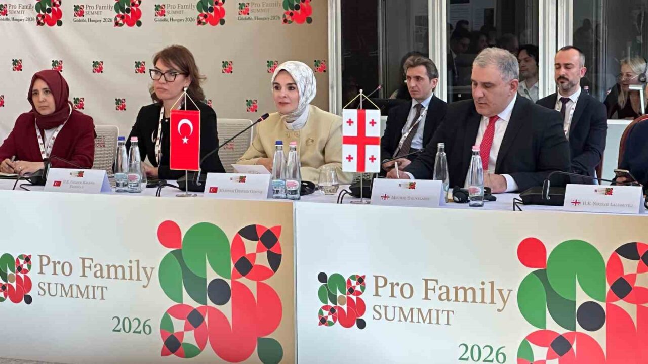 Bakan Göktaş: “Dijitalleşme ve demografik değişimler, aileyi güçlendirmeyi küresel gündemin merkezine taşıyor”