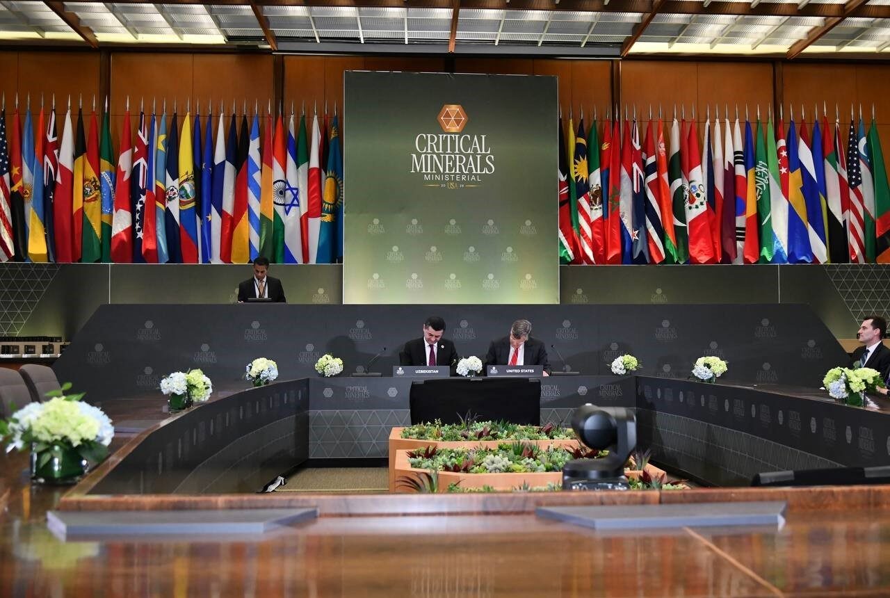 Özbekistan-ABD arasında kritik minerallerin madenciliğine ilişkin mutabakat zaptı imzalandı