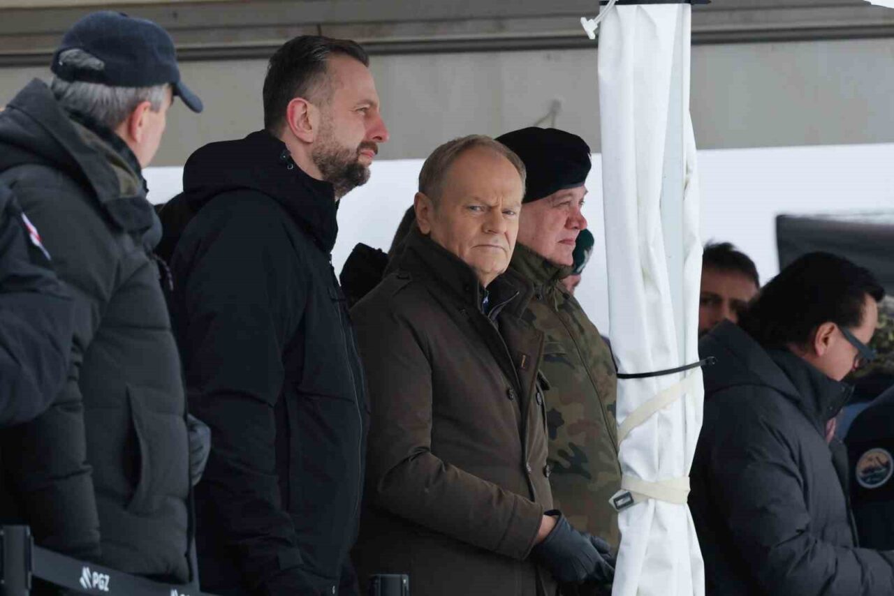 Polonya Başbakanı Tusk’tan vatandaşlarına “İran’ı terk edin” çağrısı