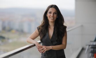 Bayram Tatilinde Çocukların Diş Sağlığı İçin Çifte Risk