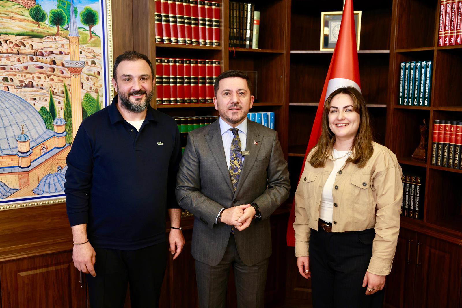 Başkanımız Rasim Arı, Vatandaşlarla ve Personelle Bayramlaştı