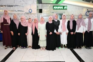 Valimiz Sayın Ali Fidan, Üftade Kız Kur’an Kursu’nda düzenlenen iftar programına katıldı.