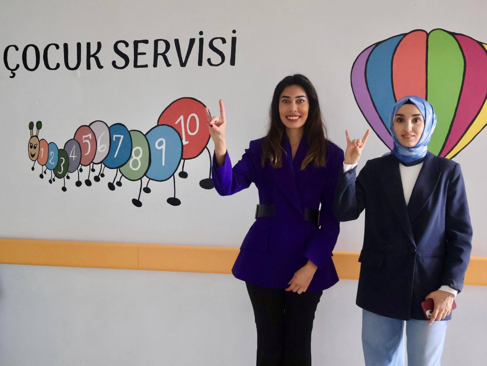 Hastalara sevindiren ziyaret