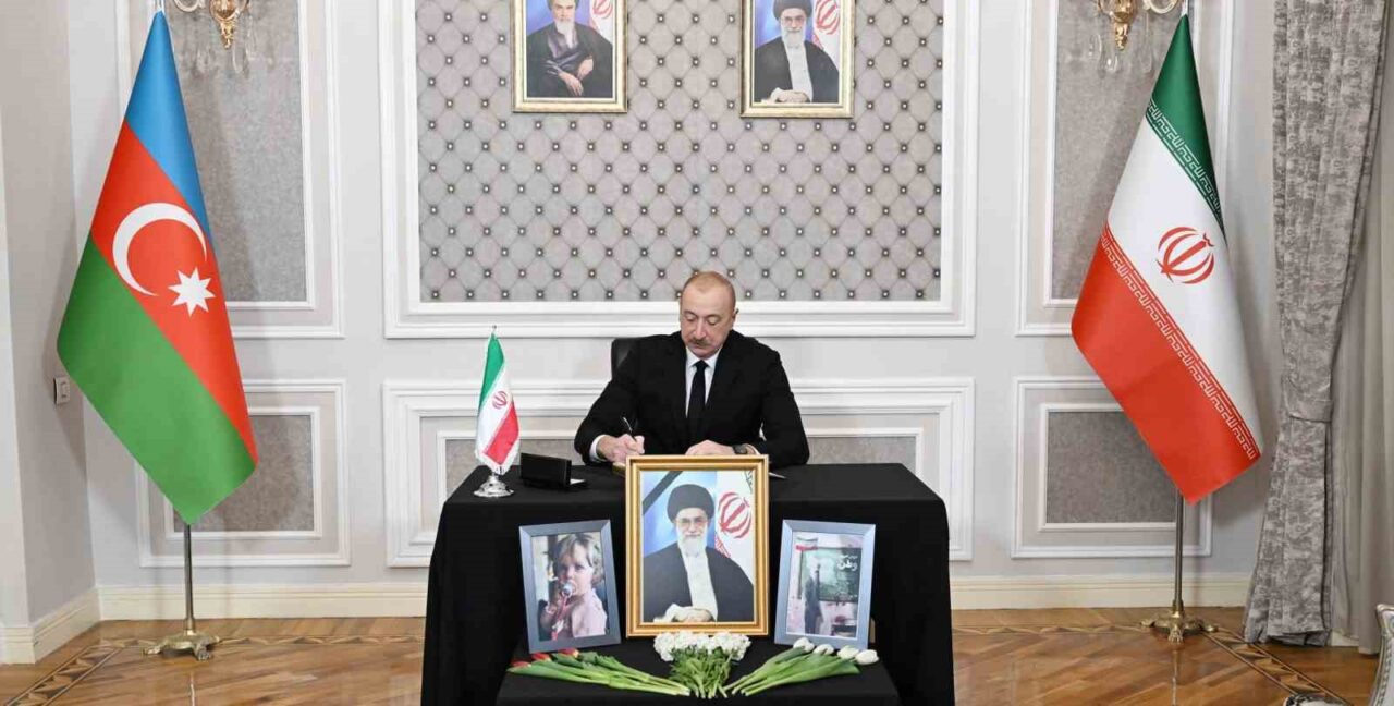 Aliyev’den İran Büyükelçiliği’ne “Hamaney için başsağlığı” ziyareti