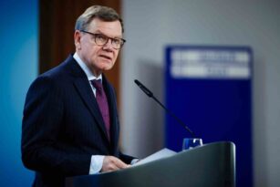 Almanya Dışişleri Bakanı Wadephul: “İran’da kontrollü bir rejim değişikliği gerçekçi olmayan bir fikirdir”