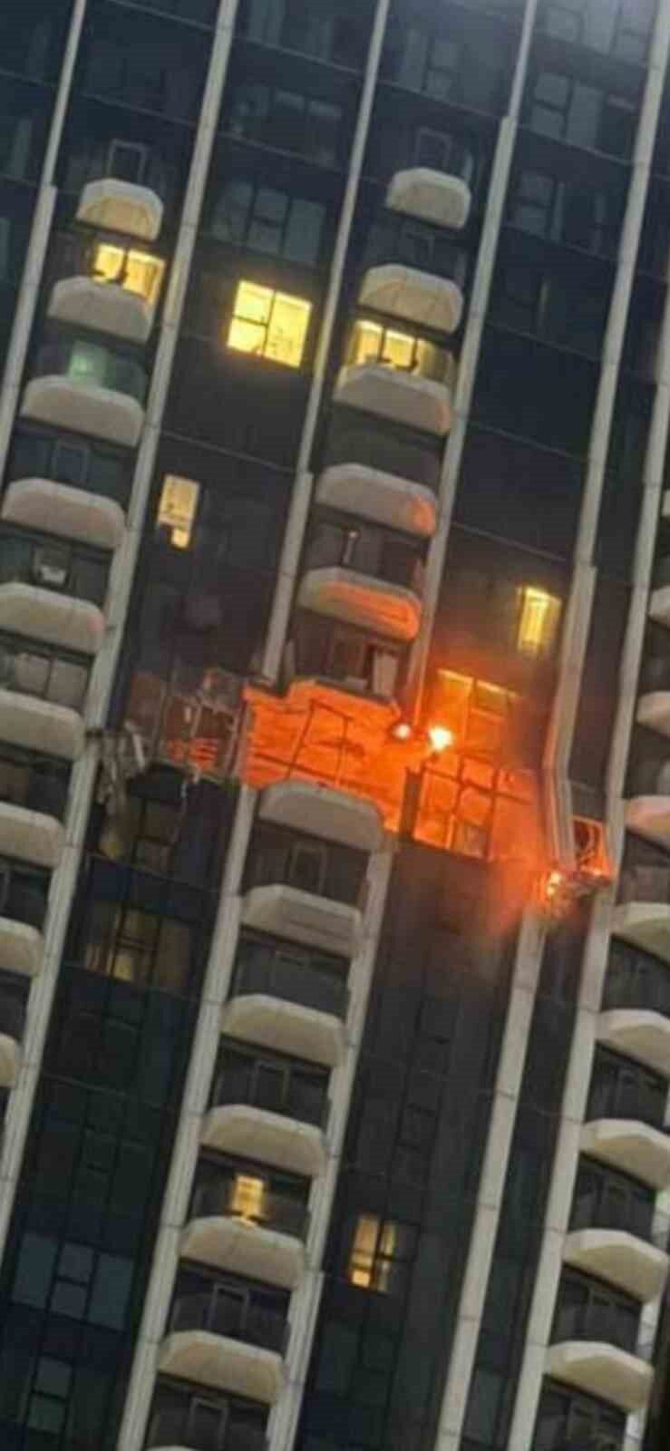 Dubai’de sivil bir binaya isabet eden İHA yangına yol açtı