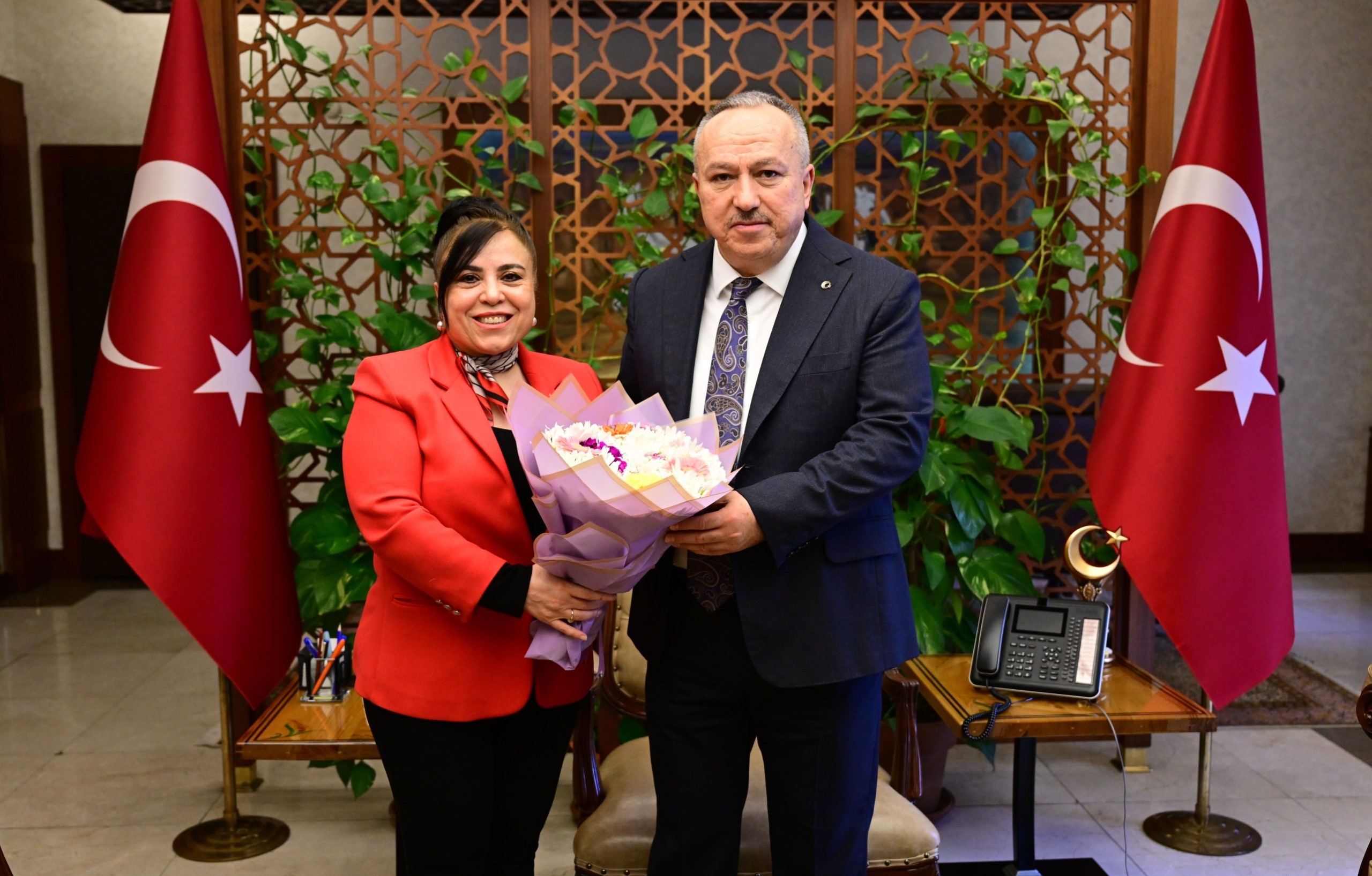 Nevşehirli Kadın Gazetecilerden Valiliğe Anlamlı Ziyaret