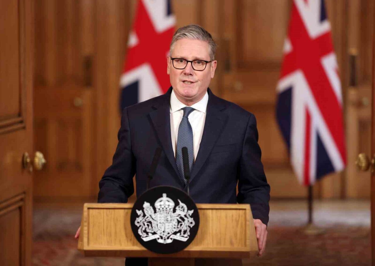 İngiltere Başbakanı Starmer: “İngiltere, ABD ve İsrail’in saldırılarına katılmayacak”