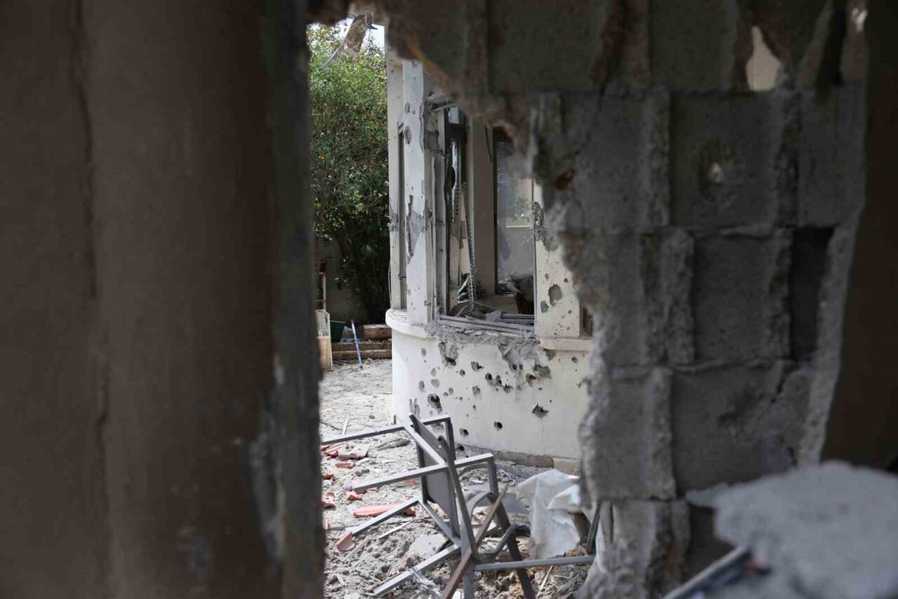 İran ve Hizbullah’ın İsrail saldırılarında can kaybı 17’ye yükseldi