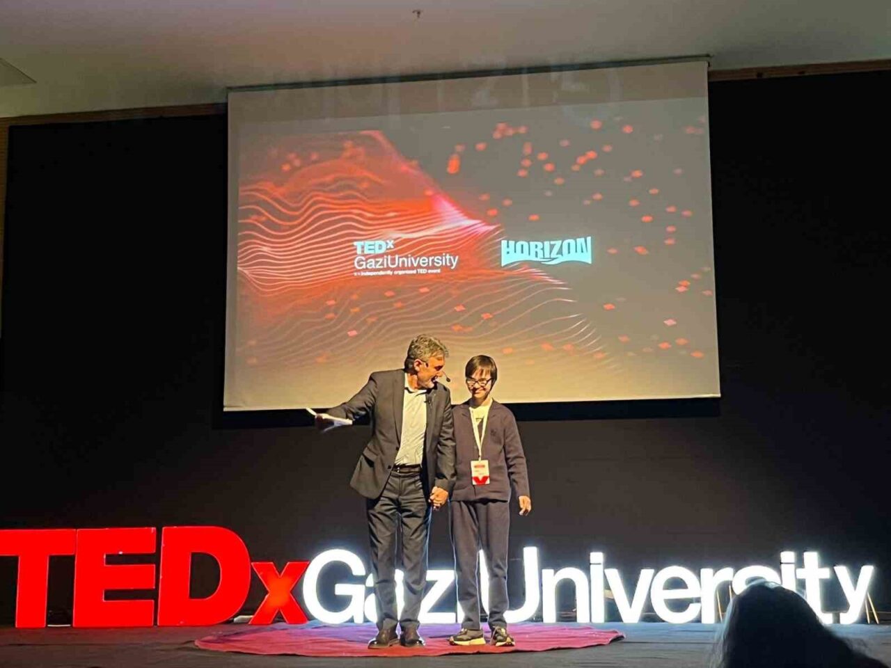 Kapadokya’dan dünya sahnesine bir umut hikayesi: KEYDER Kurucusu Hasan Kalcı TEDx Global’de