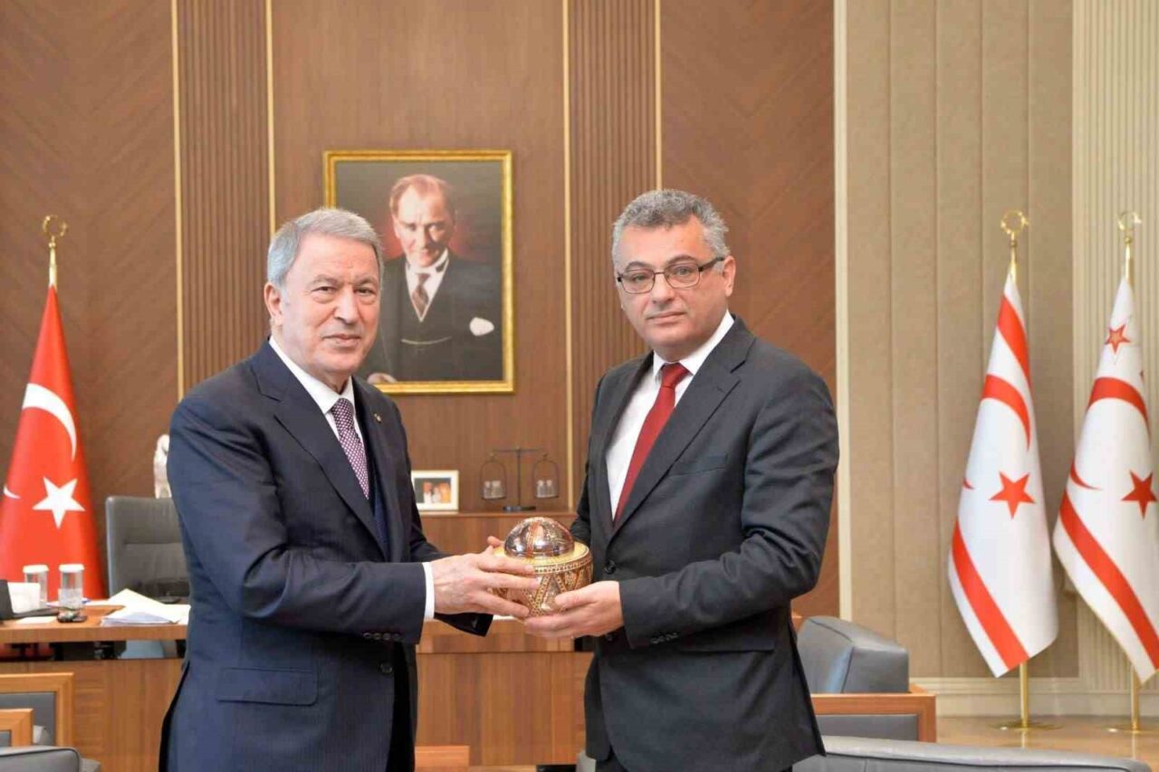 KKTC Cumhurbaşkanı Erhürman, TBMM Milli Savunma Komisyonu Başkanı Akar’ı kabul etti
