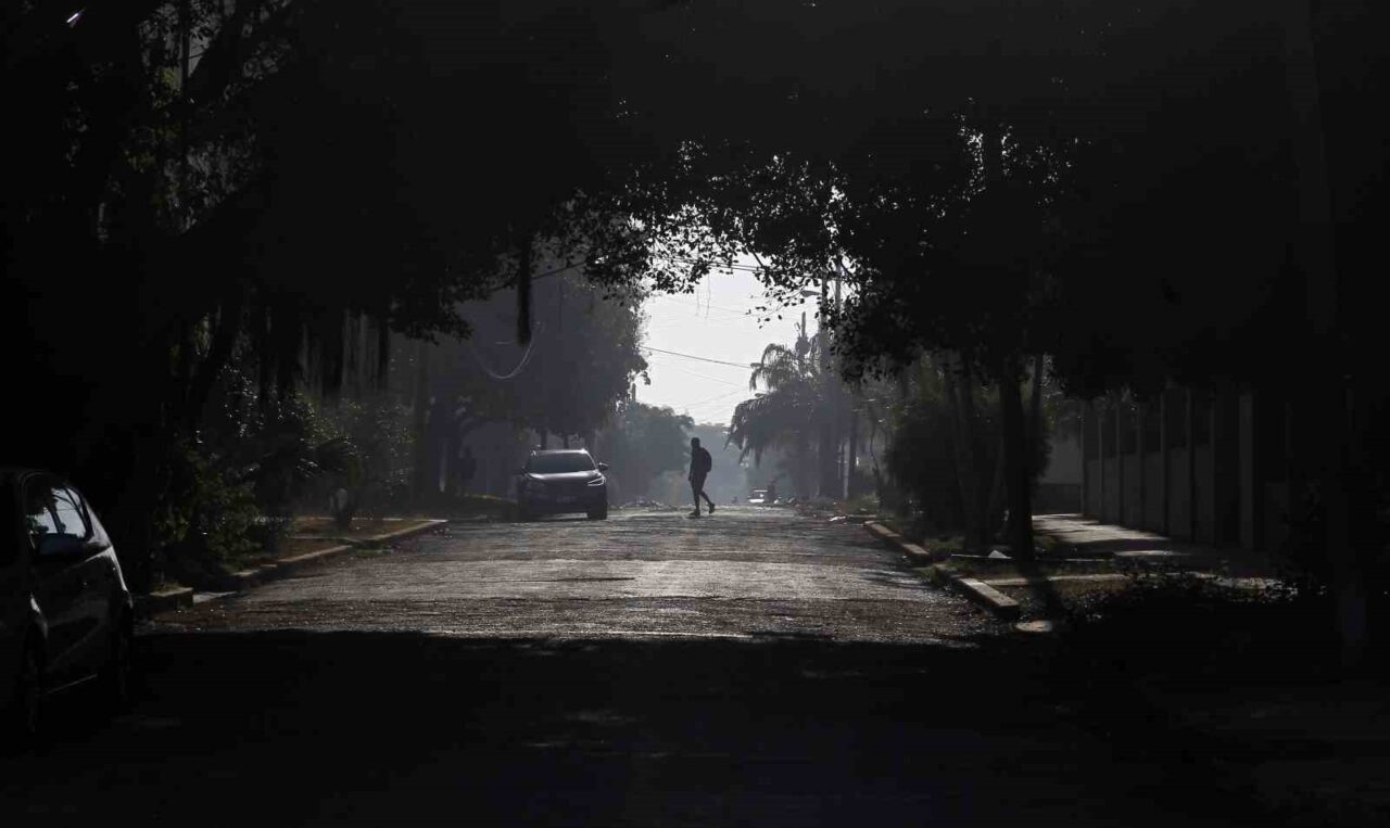 Küba’da şebeke çöktü, milyonlarca kişi elektriksiz kaldı