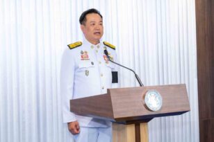 Tayland Kralı, yeni hükümet kabinesini onayladı