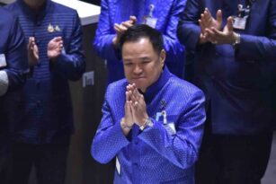 Tayland’da Anutin Charnvirakul yeniden başbakan seçildi