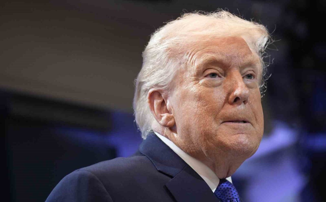 Trump: “(İran) Son birkaç saat içinde 10 adet mayın döşeme botunu veya gemisini imha ettik”