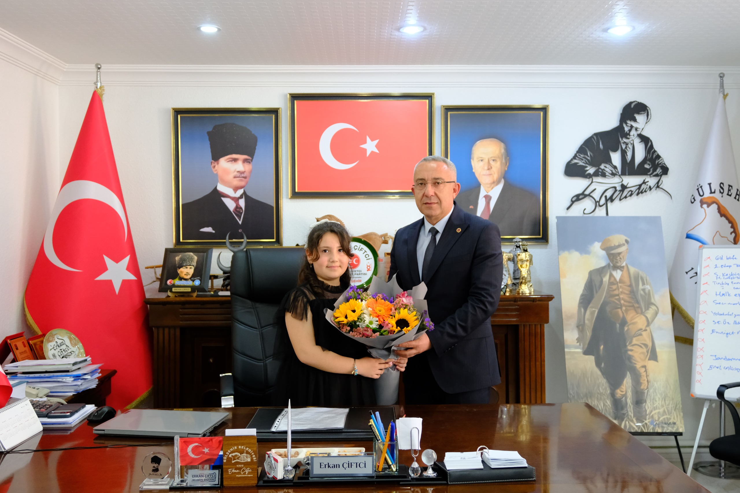Minik Başkan Hatice Gökçe Doğan 23 Nisan’da Gülşehir Belediye Koltuğunda