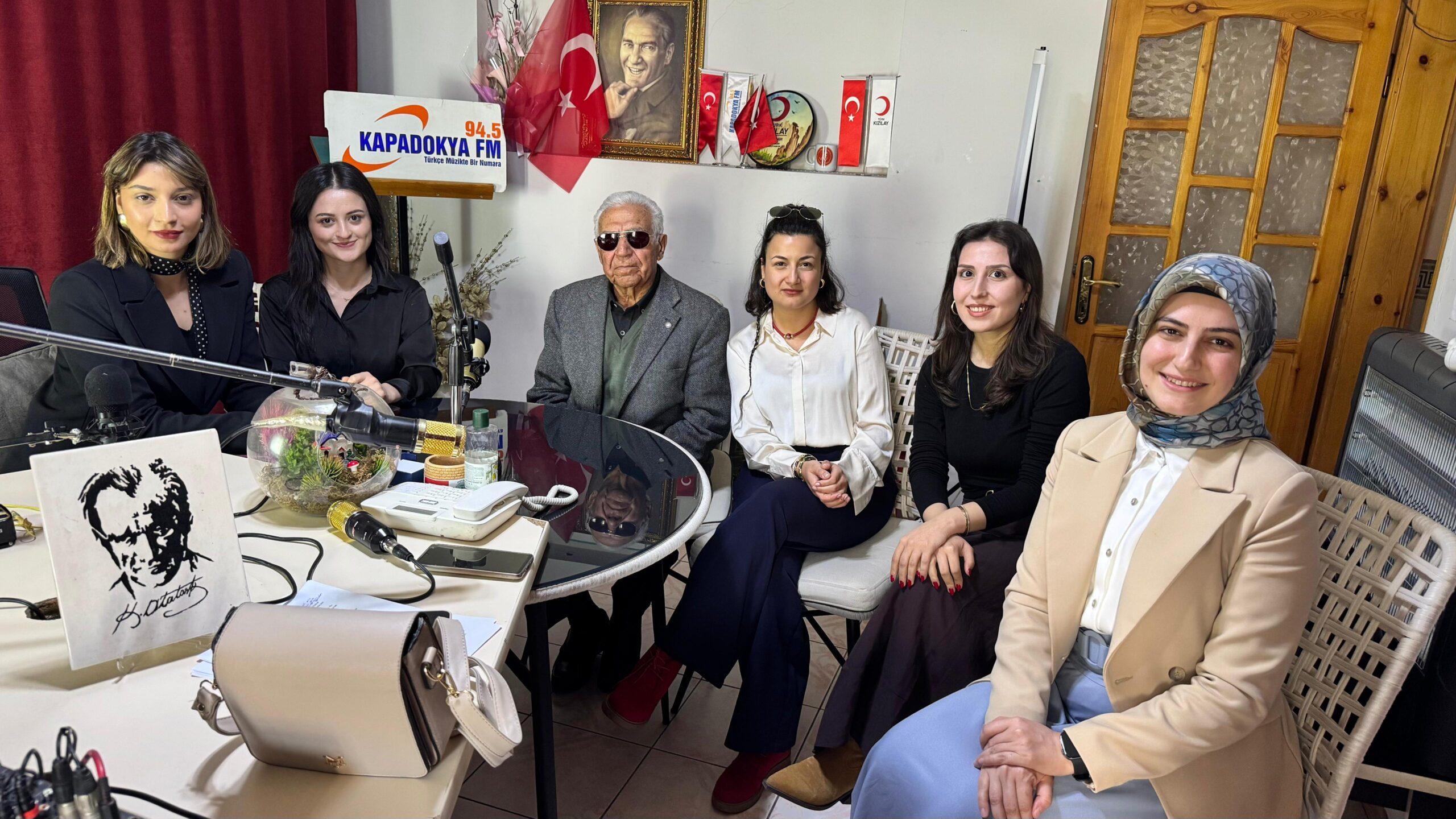 Avukatlar Günü’nde Kapadokya FM’de Anlamlı Buluşma: Hukukçular Soruları Yanıtladı