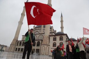 İHH Öncülüğünde Nevşehir’de Filistin İçin Konvoy ve Tepki Gösterisi