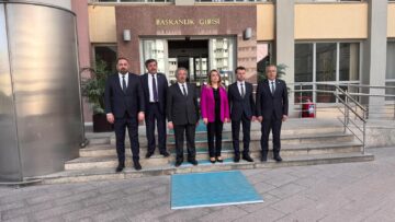 Erkan Çiftci ve beraberindeki heyet, Yunus Elitaş’ı ziyaret etti: “Hayırlı olsun” ziyareti ve istişareler gerçekleştirildi