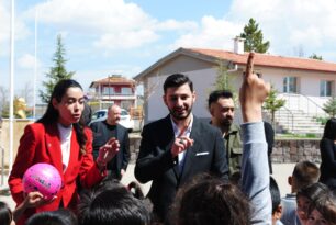 Ülkü Ocakları çocukların kalbine dokundu