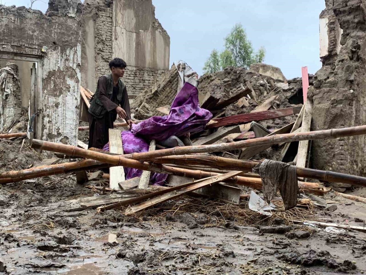 Afganistan’daki sellerde can kaybı 157’ye yükseldi