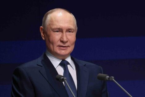 Putin: “Kiev yönetimi Rusya’nın zaferini nasıl resmileştireceğini düşünüyor”