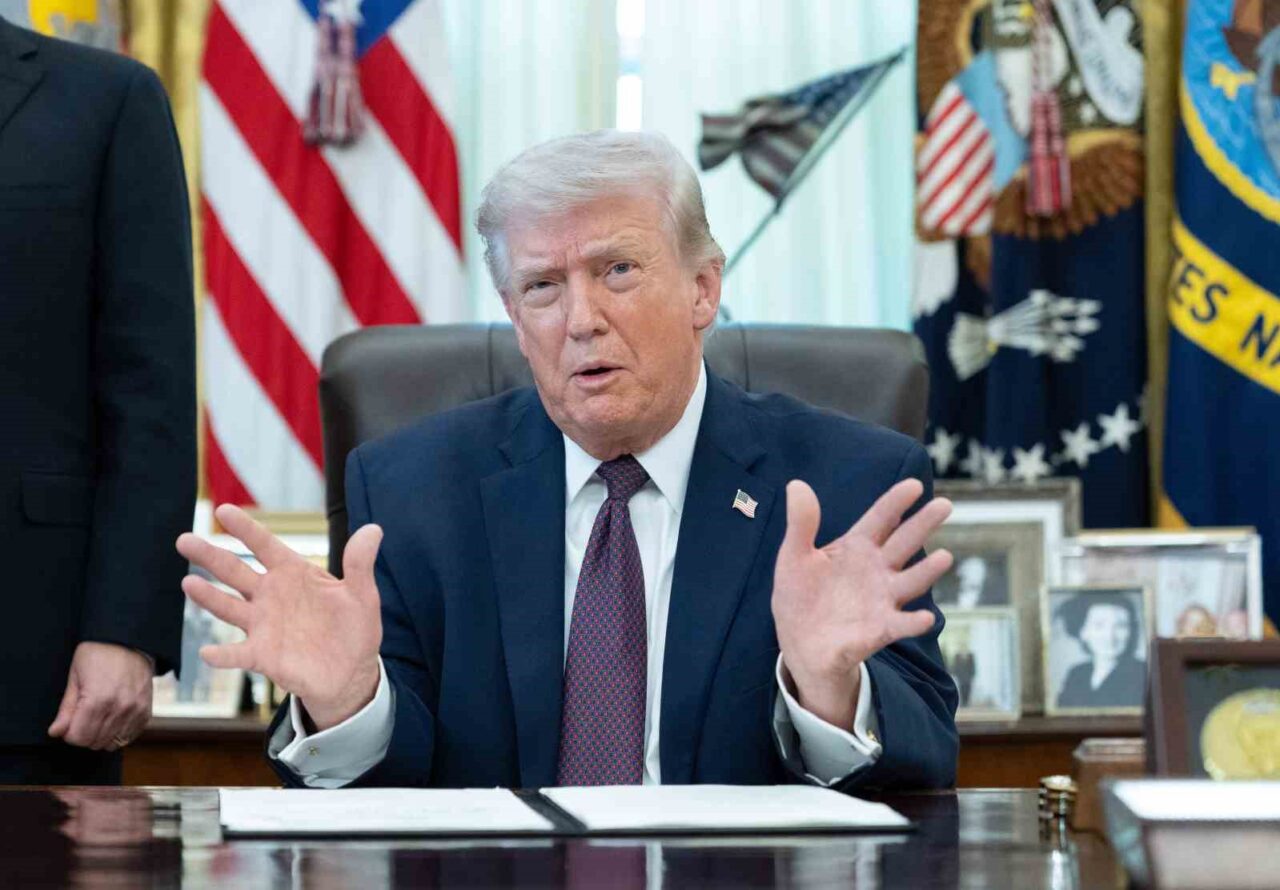 Trump: “ABD, İran’dan hızlı bir şekilde çıkacak ve gerekirse geri dönecek”