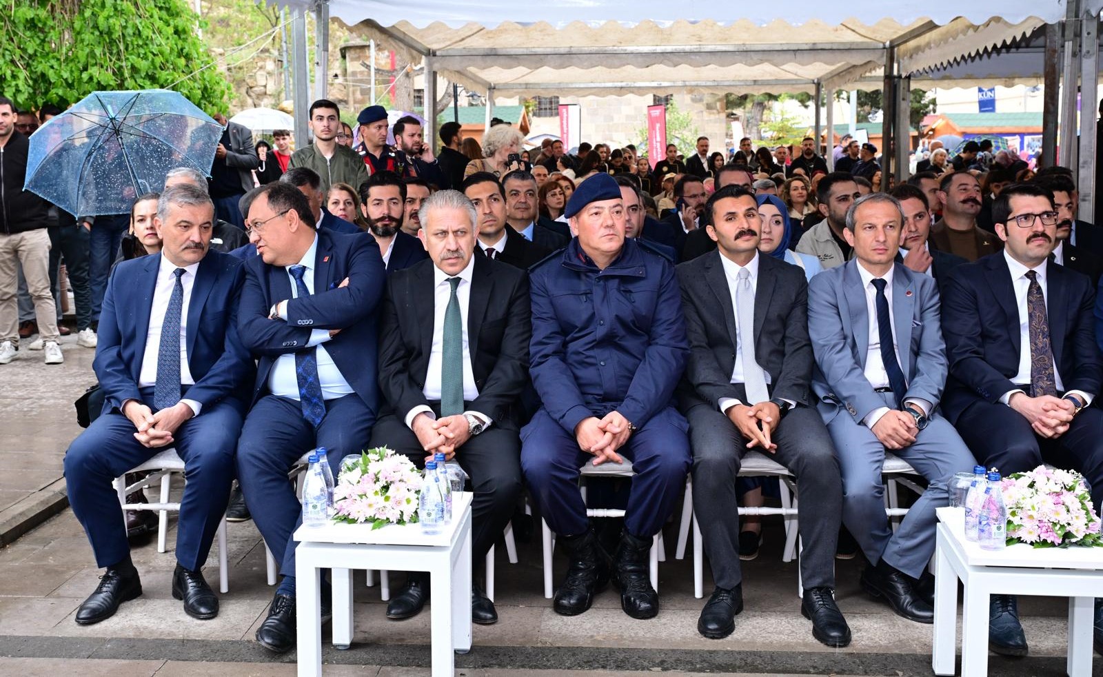 Jandarma, Kapadokya Gastronomi Festivali’nde Vatandaşları Bilgilendirdi