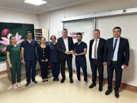 İl Sağlık Müdürü Tartar’dan Hemşire ve Ebelere Anlamlı Ziyaret