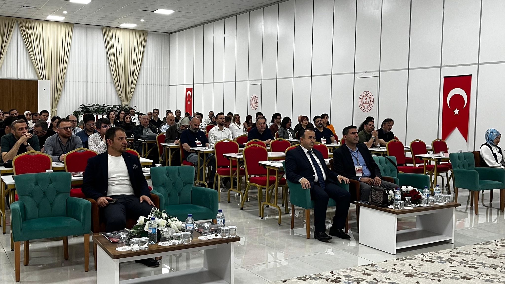 Nevşehir’de “Türkiye Yüzyılı Maarif Modeli” Çalıştayı Başladı 📚✨