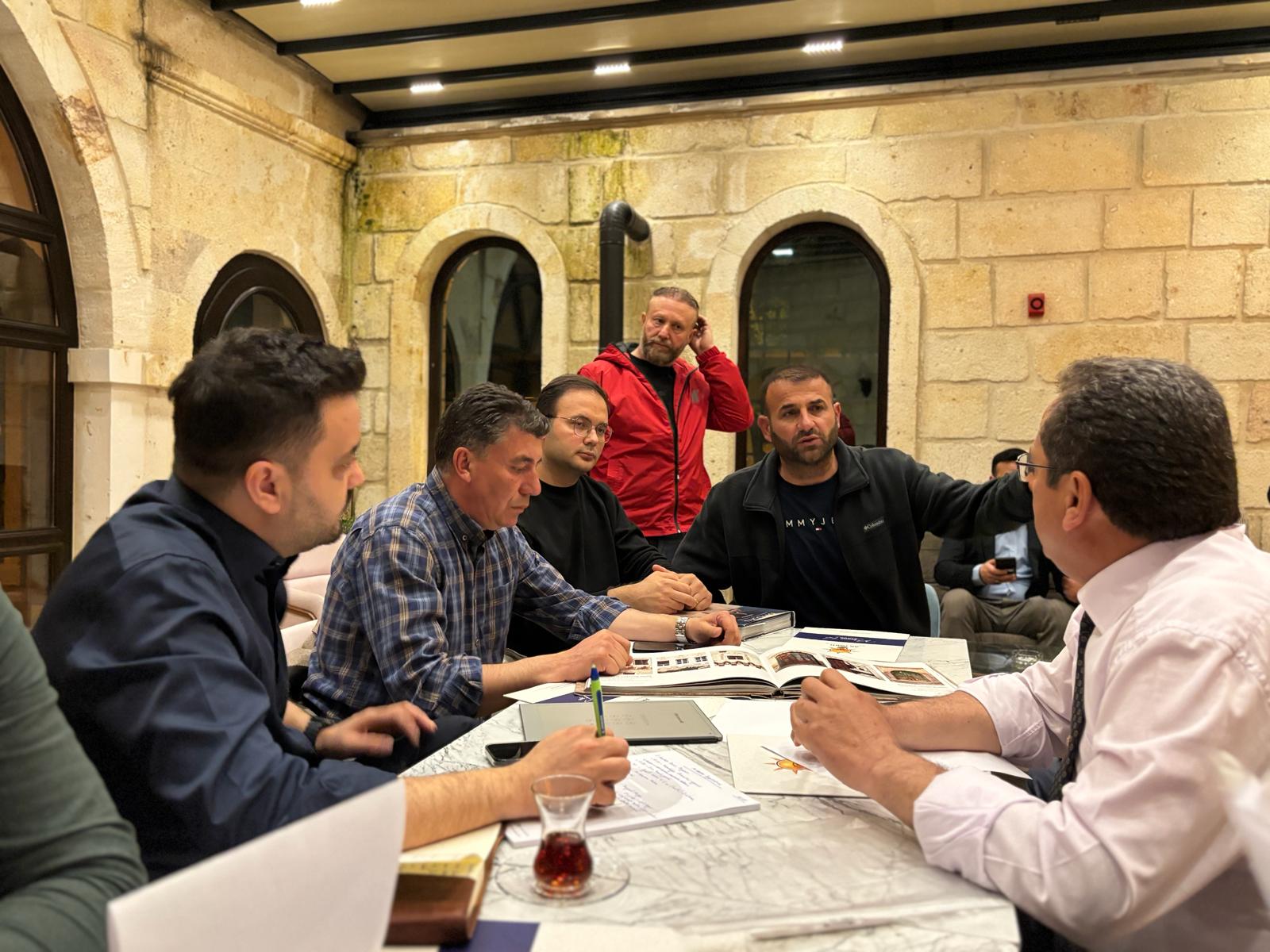 AK Parti Heyeti Mustafapaşa’nın Geleceğini Masaya Yatırdı