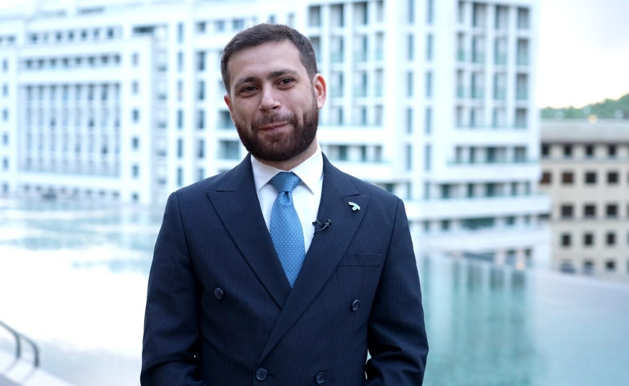 Ermenistan Dışişleri Bakan Yardımcısı Kostanyan’dan Türkiye ile ticaret ve elektrik ihracatı sinyali