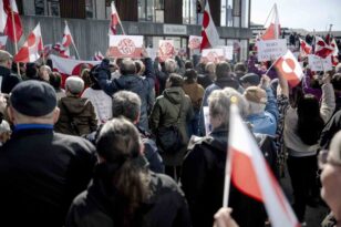 Grönland’daki yeni ABD konsolosluğu önünde protesto