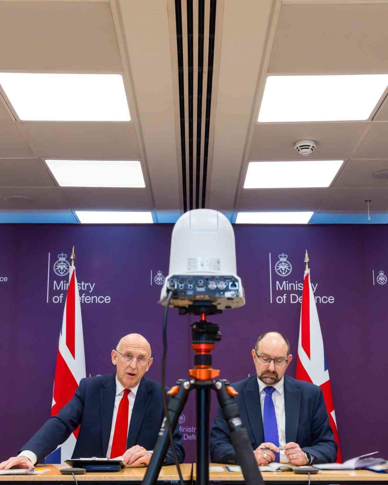 İngiltere’den Hürmüz Boğazı’na askeri yığınak
