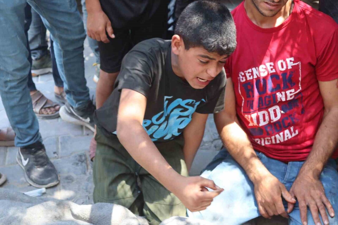 İsrail Gazze’de karakola hava saldırısı düzenlendi: 1’i çocuk 6 kişi hayatını kaybetti