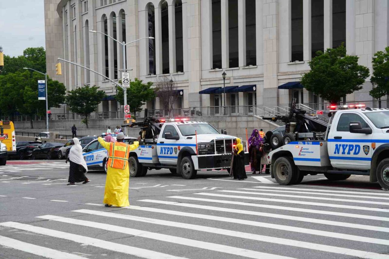 New York’ta binlerce Müslüman bayram namazında buluştu