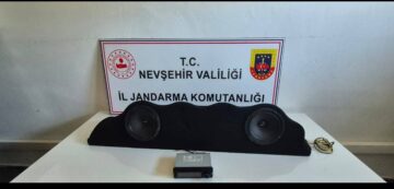 KAYMAKLI BELDESİNDE OTO HIRSIZLIĞI AYDINLATILDI: ŞÜPHELİLER YAKALANDI